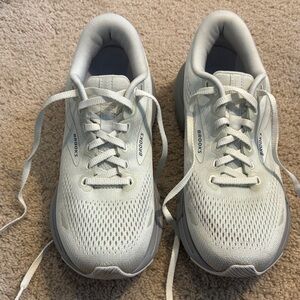 Brooks Ghost 15